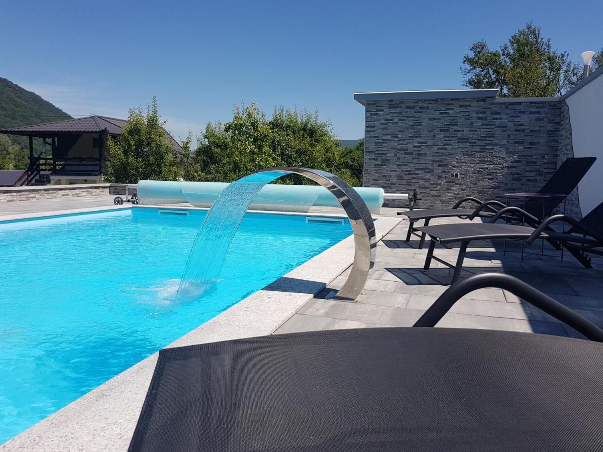 Holiday Home Emir Racic Exterior photo