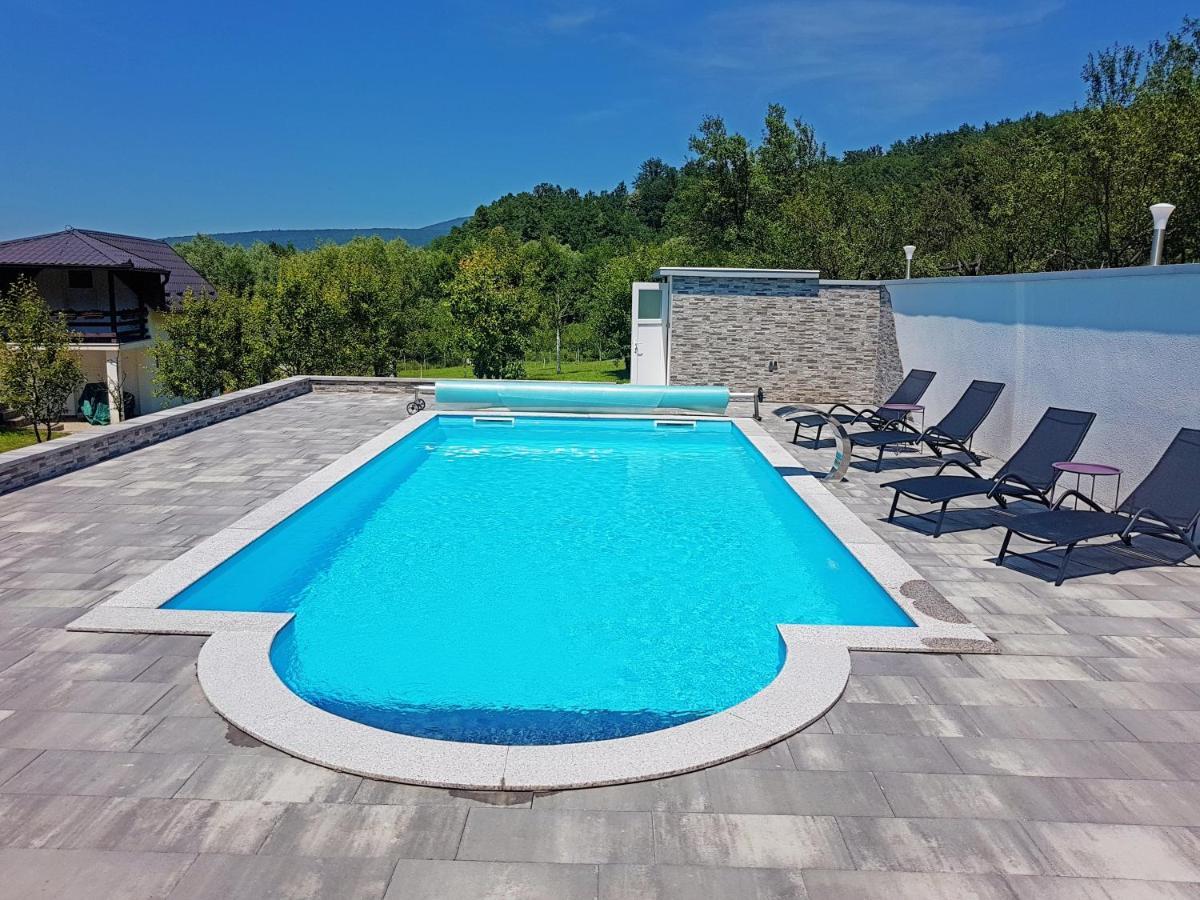 Holiday Home Emir Racic Exterior photo