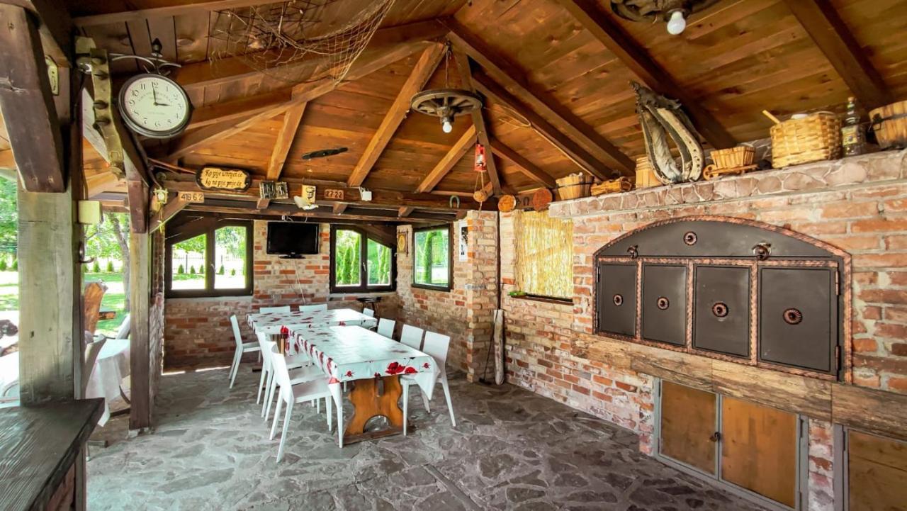 Holiday Home Emir Racic Exterior photo