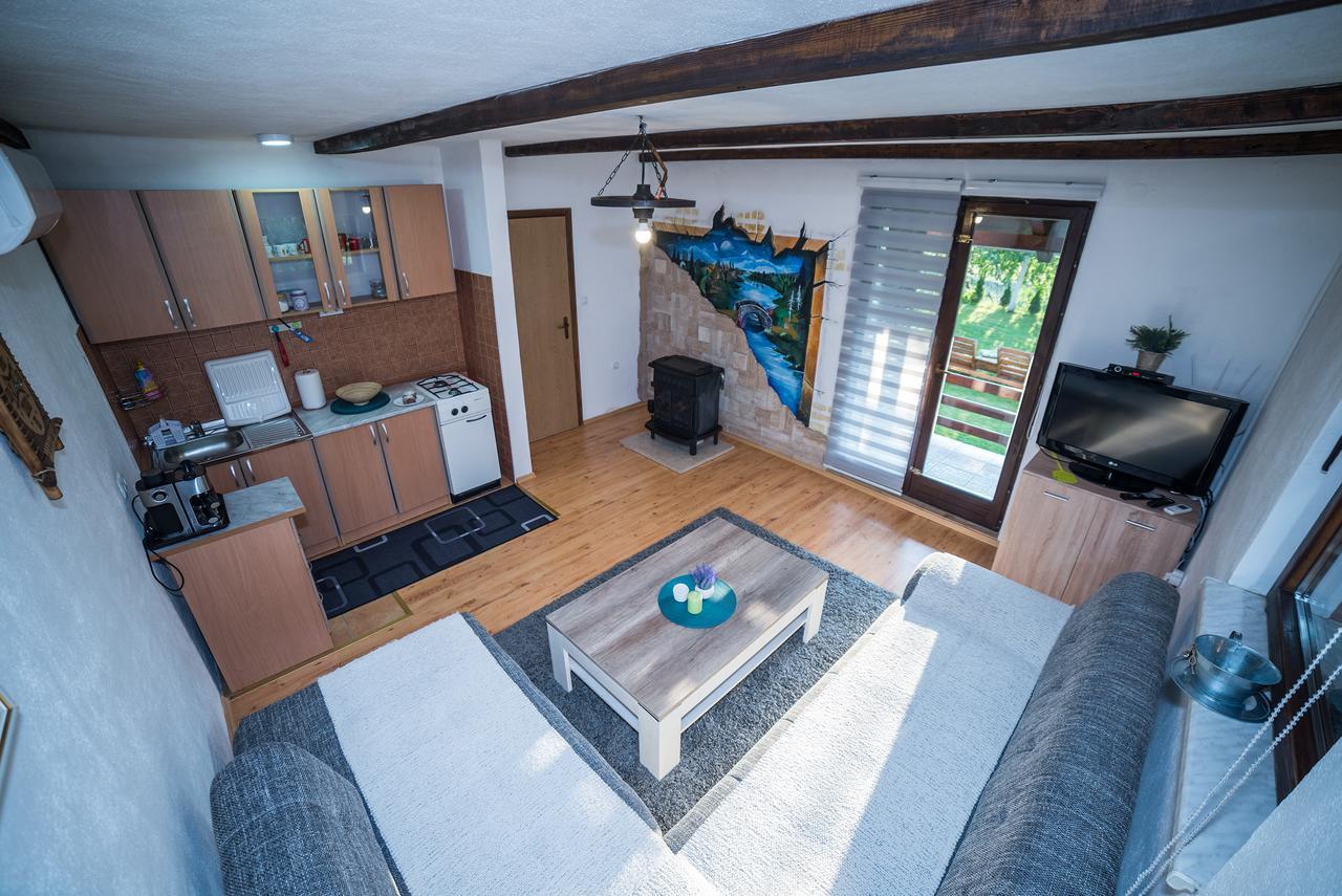 Holiday Home Emir Racic Exterior photo
